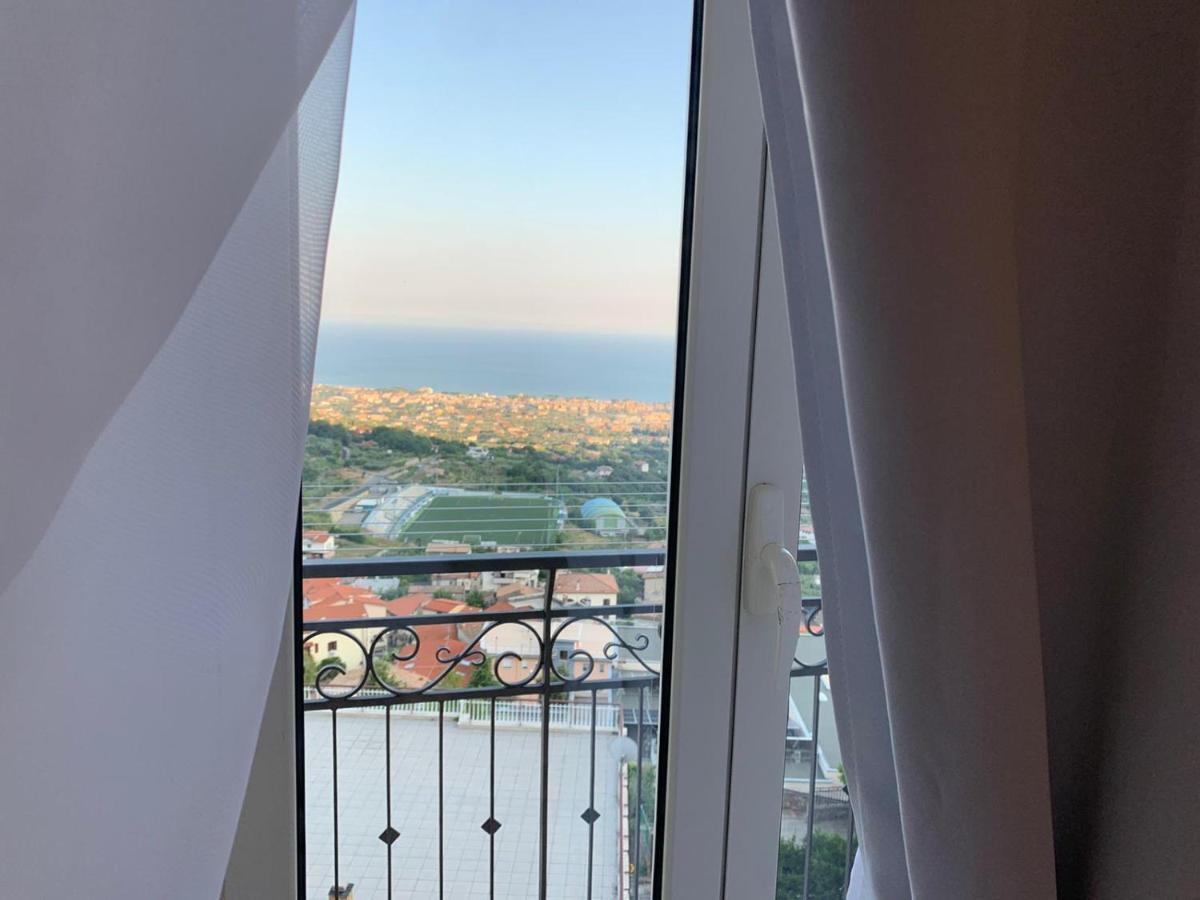 Apartamento Il Nido Delle Rondini Formia Exterior foto