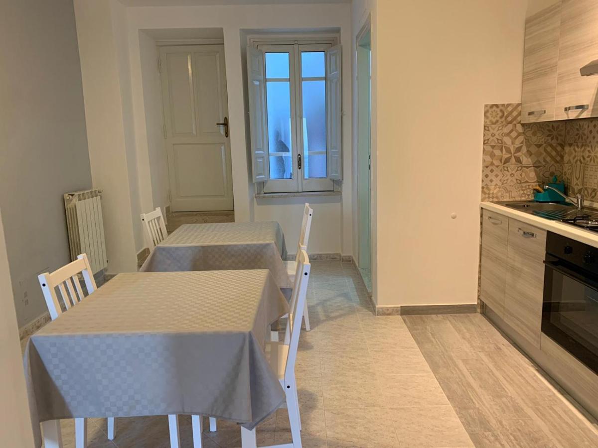 Apartamento Il Nido Delle Rondini Formia Exterior foto