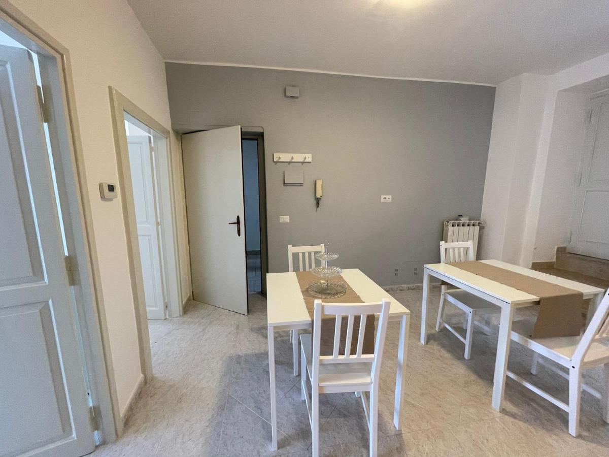 Apartamento Il Nido Delle Rondini Formia Exterior foto