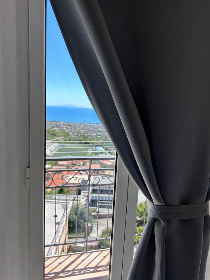 Apartamento Il Nido Delle Rondini Formia Exterior foto